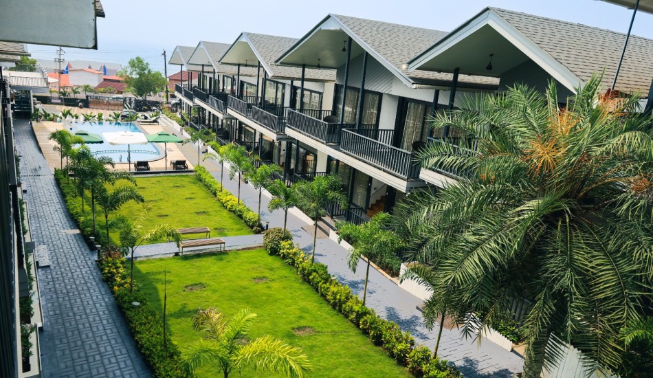 Oralia Resort